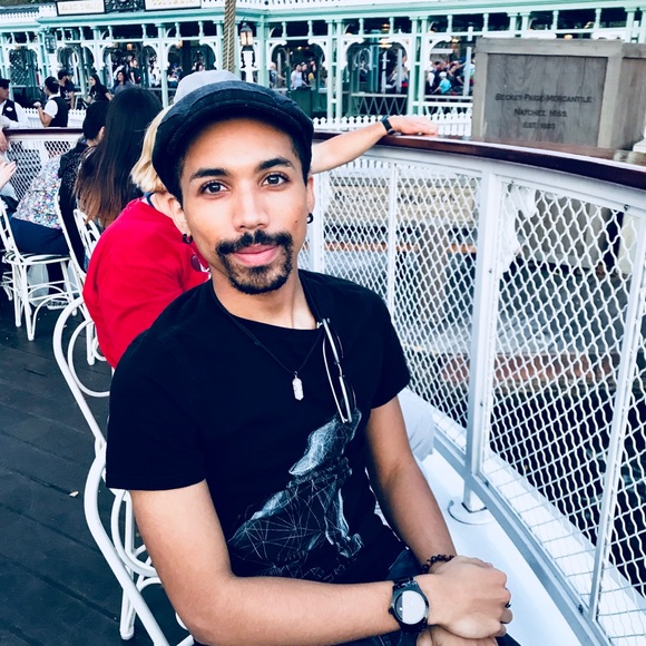 Meet your Posher, Parrish - Picture 1 of 1